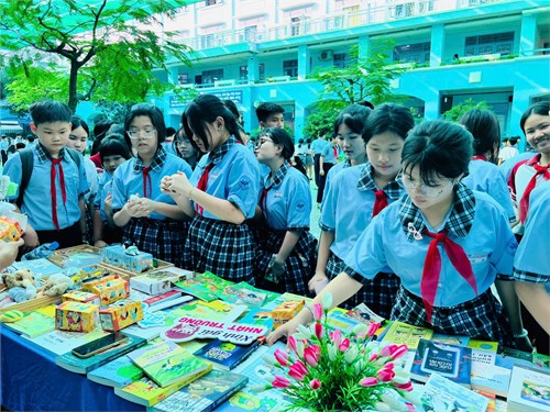 Ngày hội văn hóa đọc với chủ đề:  Mở trang sách - Mở tương lai  năm học 2025 - 2026