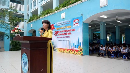 Chương trình sinh hoạt chào cờ - Sinh hoạt kỷ niệm  50 năm ngày giải phóng miền Nam, thống nhất đất nước (30/04/1957 - 30/04/2025) 