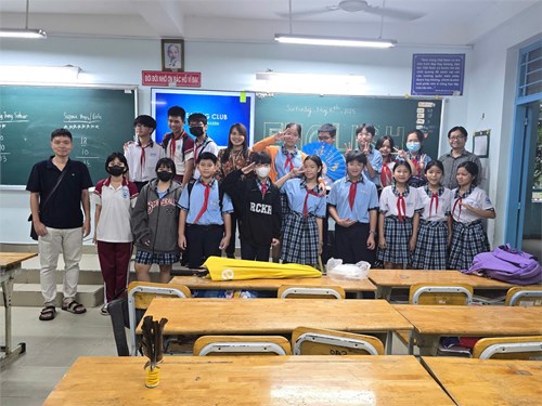 Sinh hoạt câu lạc bộ Tiếng Anh - Tháng 05/2025