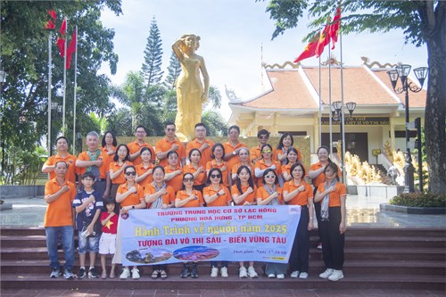 Hành trình về nguồn Chi bộ trường THCS Lạc Hồng năm 2025