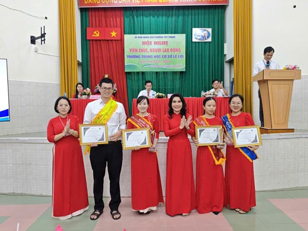 Hội nghị cán bộ công chức viên chức, người lao động