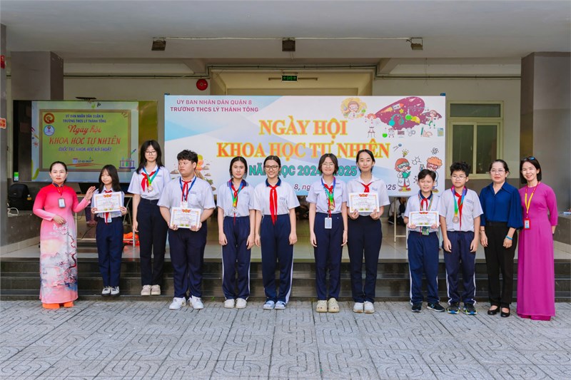 Ngày hội Khoa học tự nhiên năm học 2024 - 2025