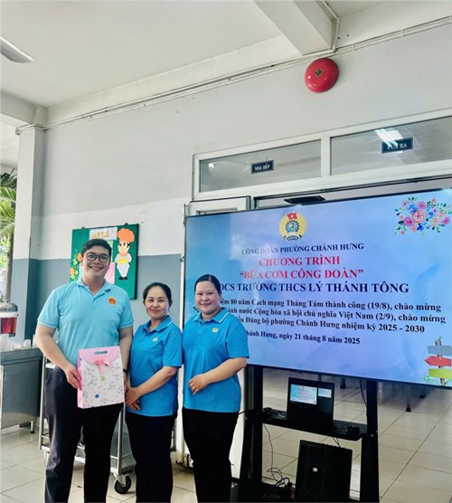 Chương trình  Bữa cơm công đoàn  CĐCS Trường THCS Lý Thánh Tông