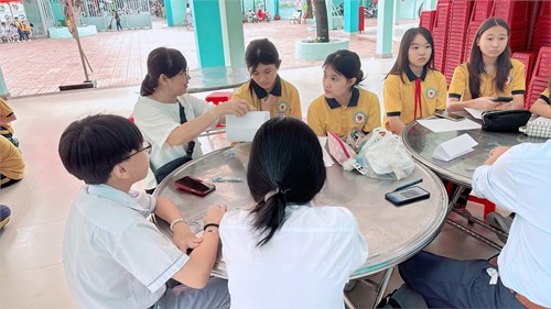 Một số hình ảnh hoạt động câu lạc bộ Toán - Tin ứng dụng