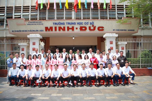 Chào đón đoàn cán bộ giáo dục huyện Bố Trạch đến thăm trường THCS Minh Đức