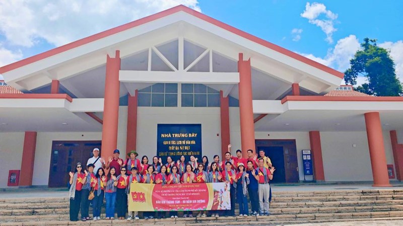 Hành trình về nguồn – Khắc ghi truyền thống, bồi đắp niềm tin