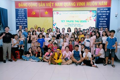 Tết trung thu ấm áp, ý nghĩa tại trường THCS Ngô Quyền