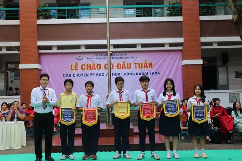 Sinh hoạt dưới cờ tuần 12 Năm học 2025 - 2026