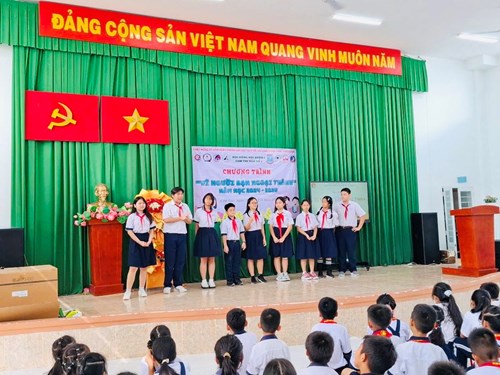Vì người bạn ngoại thành
