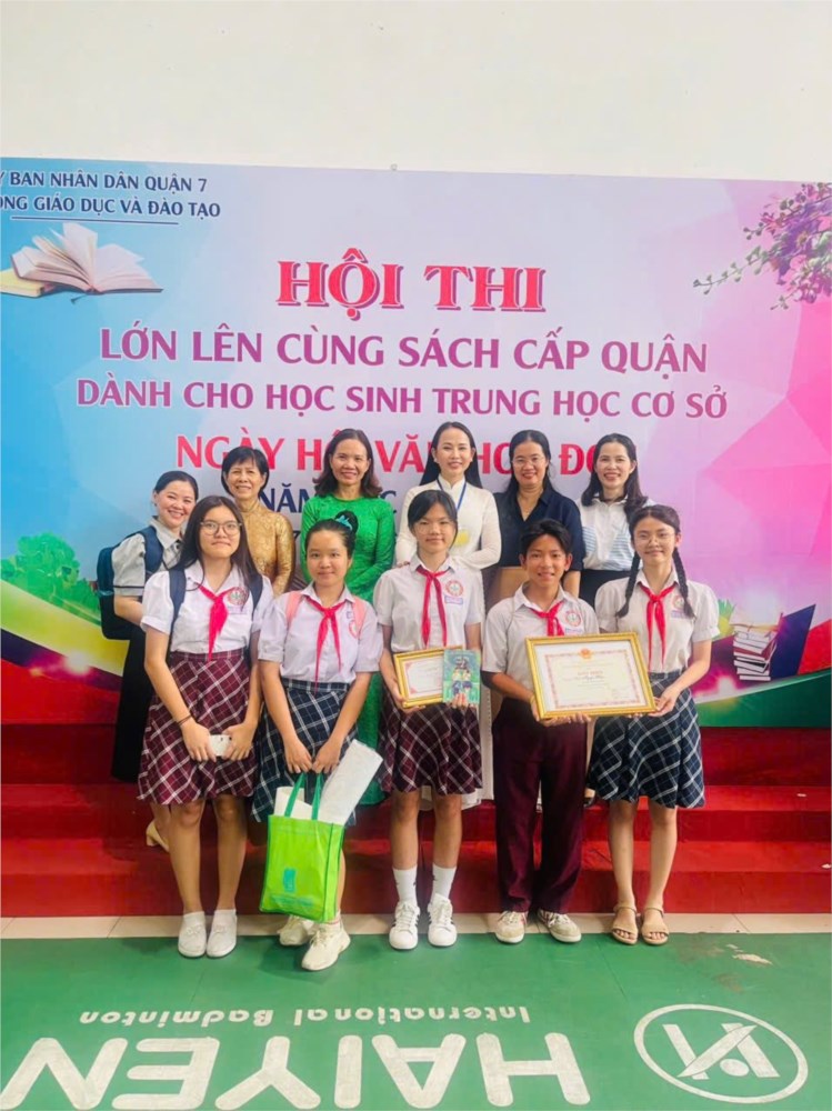 Trường thcs nguyễn hiền tham gia hội thi  lớn lên cùng sách  & ngày hội  văn hóa đọc cấp quận 