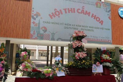 Hội thi cắm hoa chào mừng ngày 20/11/2025