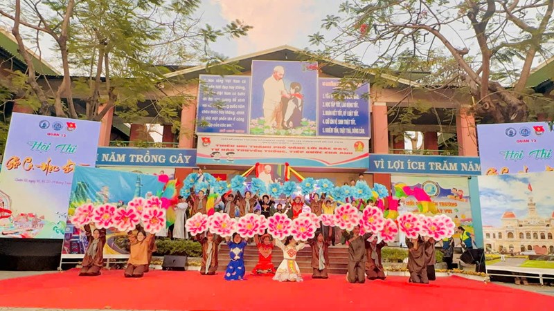 Hội thi:  sử ca học đường 