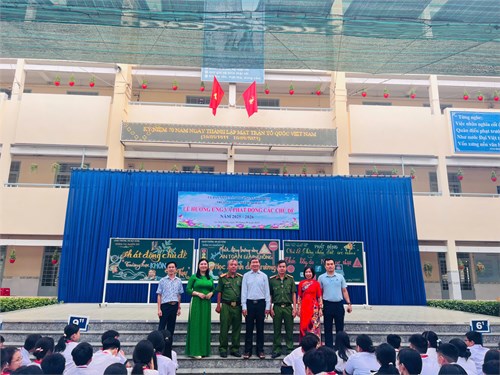 Hưởng ứng và Lễ phát động các chủ đề năm học 2025 - 2026