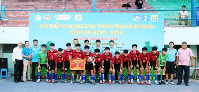 Tuyên dương học sinh đạt Giải Thể thao học sinh cấp Thành phố Hồ Chí Minh ở nội dung Bóng đá nam THCS