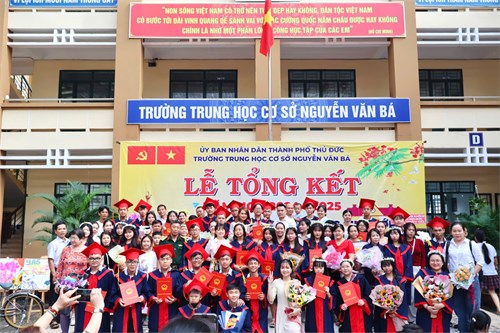 Lễ tri ân và ra trường học sinh khối 9 niên khóa 2021-2025