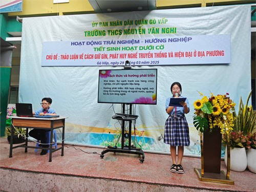 Hoạt động trải nhiệm - Hướng nghiệp: Tiết Sinh hoạt dưới cờ - Chủ đề   Thảo luận về cách giữ gìn, phát huy nghề truyền thống và hiện đại ở địa phương  ngày 29 tháng 03 năm 2025