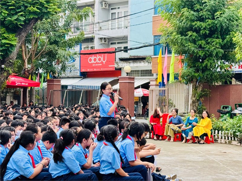 Hình ảnh Lễ hưởng ứng “Tháng cao điểm an toàn giao thông cho học sinh đến trường - Tháng 9” năm học 2025-2026