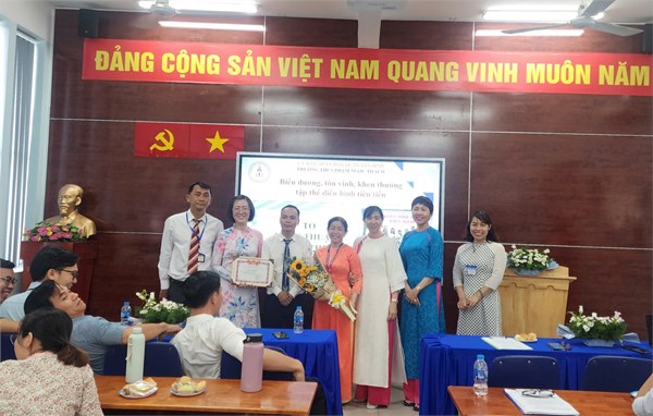 Hội nghị điển hình tiên tiến cấp cơ sở giai đoạn 2020-2025