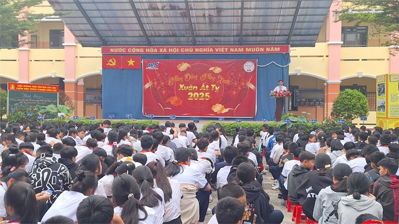 Hoạt động chào mừng kỷ nhiệm 95 năm ngày thành lập Đảng Cộng Sản Việt Nam (30/02/1930-30/02/2025