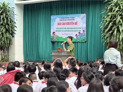 [THCS Phan Bội Châu] Tổ chức hoạt động và báo cáo chuyên đề  Phổ biến ngày pháp luật về phòng, chống tội phạm và bạo lực học đường  hưởng ứng ngày pháp luật Việt Nam 9/11/2025