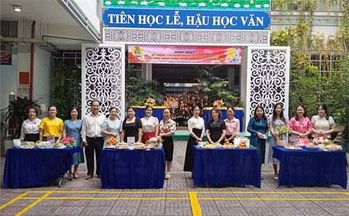 Họp mặt nhân ngày Quốc tế Phụ nữ 08/3/2025