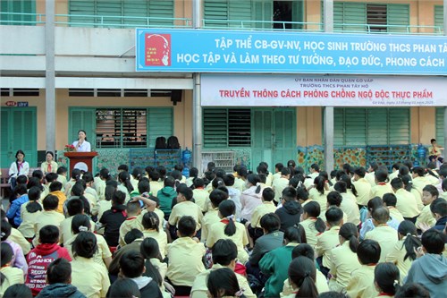 Trường THCS Phan Tây Hổ tổ chức  Truyền thông cách phòng chống ngộ độc thực phẩm . Năm học 2024 - 2025.