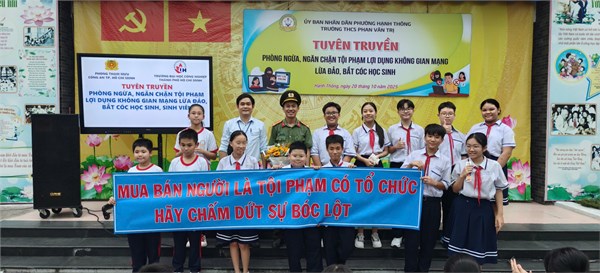 Tuyên truyền phòng ngừa, ngăn chặn tội phạm lợi dụng không gian mạng lừa đảo, bắt cóc học sinh
