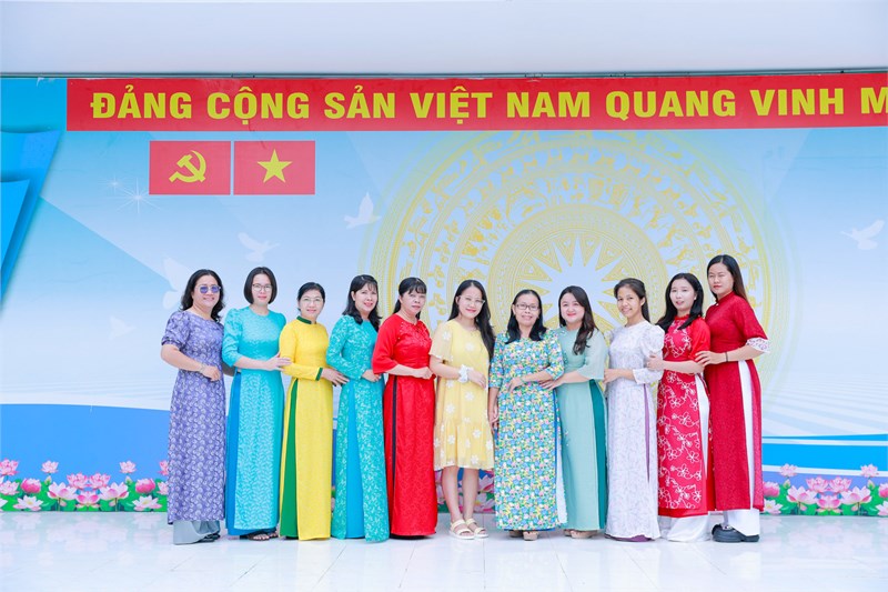 Giới thiệu tổ ngữ văn