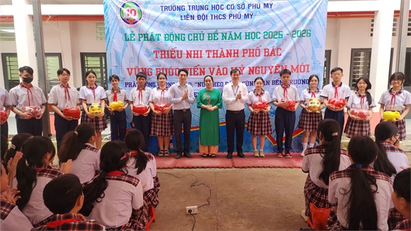 Lễ phát động Chủ đề năm học 2025 - 2026