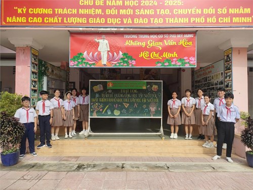 Không gian văn hóa Hồ Chí Minh trường THCS Phú Mỹ Hưng