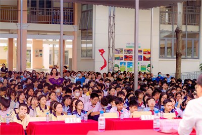 Hành trang cho em: tư vấn tuyển sinh, hướng nghiệp học sinh sau thcs