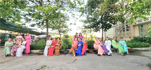 Hưởng ứng tuần lễ áo dài tại đơn vị