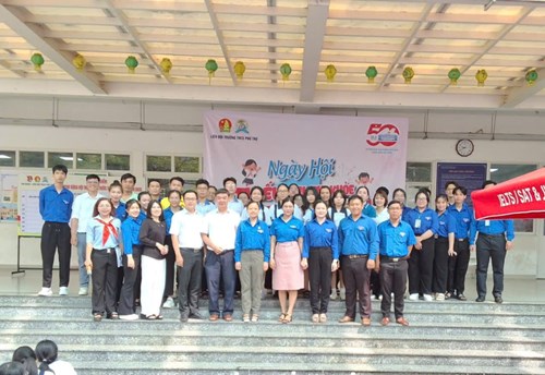 Trường THCS Phú Thọ tổ chức Ngày hội “Tiến bước lên Đoàn” chào mừng kỷ niệm 94 năm Ngày thành lập Đoàn TNCS Hồ Chí Minh (26/3/1931 - 26/3/2025), kỷ niệm 50 năm giải phóng miền Nam thống nhất đất nước (30/4/1975 - 30/4/2025).