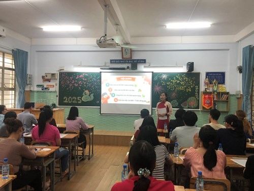 Ngày 15/01/2025 Trường THCS Quang Trung tổ chức họp CMHS Sơ kết học kì I. Năm học: 2024 - 2025 ( Khối 7 & Khối 8 )