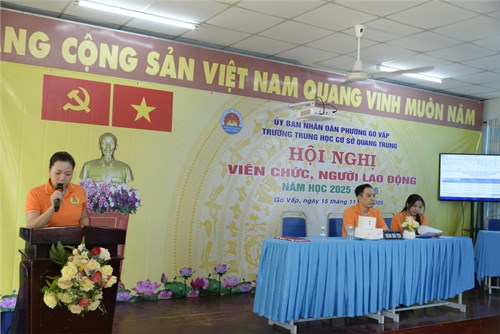 Trường THCS Quang Trung thực hiện Hội nghị viên chức, người lao động năm học 2025 - 2026