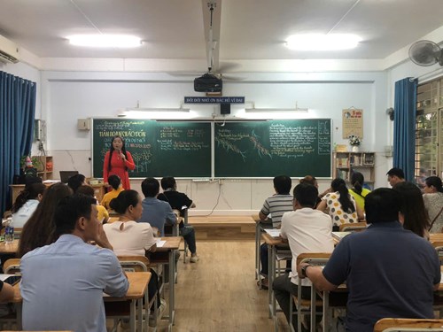 Ngày 15/5/2025 Trường THCS Quang Trung tổ chức họp CMHS khối 7, 8 Tổng kết năm học 2024 - 2025