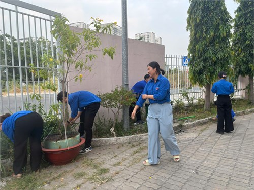 Chi Đoàn Trường THCS Rạng Đông Hưởng Ứng Ngày  Chủ Nhật Xanh  Tháng 3 - 2025