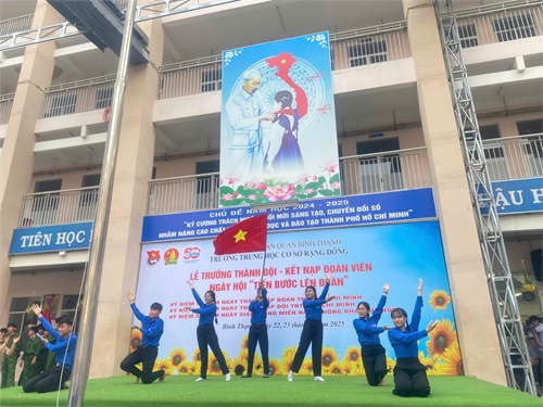 Trường THCS Rạng Đông Tổ Chức Hội Thi Văn Nghệ & Biểu Diễn Thời Trang Tái Chế - Chào Mừng Kỷ Niệm 94 Năm Ngày Thành Lập Đoàn TNCS Hồ Chí Minh (26/03/1931 - 26/03/2025)