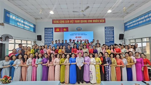 Một số hình ảnh về Hội nghị Viên chức - Người lao động năm học 2025 - 2026 tại Trường THCS Tăng Nhơn Phú B