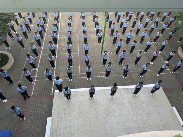 Một số hình ảnh về đồng diễn Võ nhạc Vovinam tại Trường THCS Tăng Nhơn Phú B nhằm chào mừng Ngày hội 50 năm Giáo dục và Đào tạo TP HCM với chủ đề  50 năm đổi mới giáo dục: Dấu ấn thời đại - khát vọng tương lai 