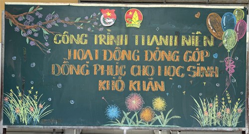 Công trình thanh niên đóng góp đồng phục cho học sinh khó khăn