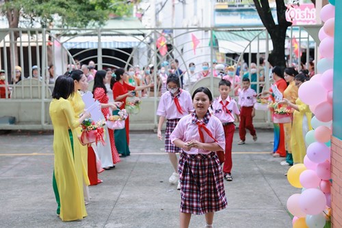 🌻🥰chào mừng các em học sinh lớp 6 năm học 2025 - 2026 thân yêu 🥰🌻