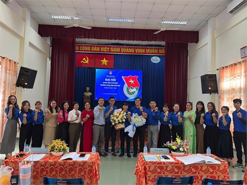 Chi đoàn trường THCS Tân Thới Hoà long trọng tổ chức Đại hội Chi đoàn nhiệm kỳ 2025 – 2026