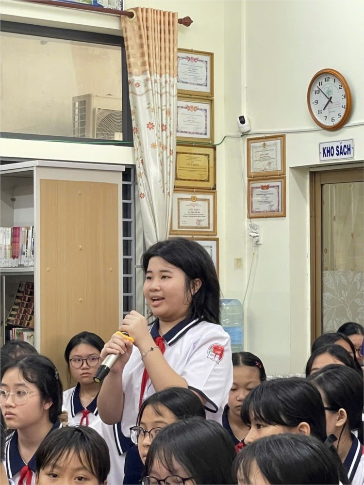 Trường thcs Tân Thới Hòa tổ chức hội thi  Văn hay Chữ tốt  do Tổ Ngữ văn kết hợp với Thư viện.