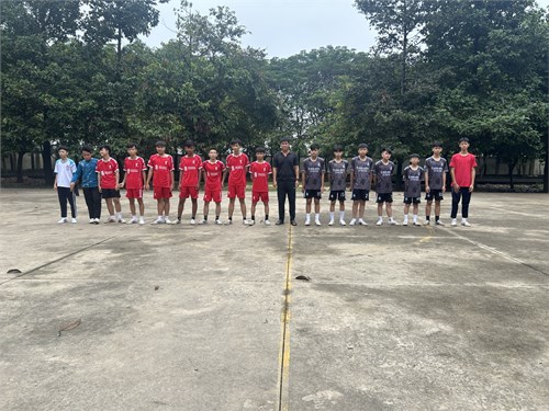 Giải bóng đá học sinh nam khối 8, 9 chào mừng ngày Nhà giáo Việt Nam 20/11