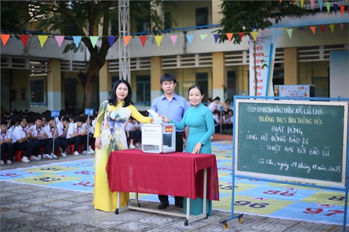 Sinh hoạt dưới cờ tuần 12