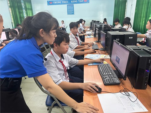 Hoạt động tham gia hội thi quét mã QR tìm hiểu về ngày thành lập Đoàn TNCS Hồ Chí Minh