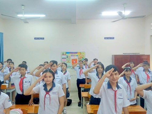 Phong trào Sáng tạo video “ Lời tri ân thầy cô”