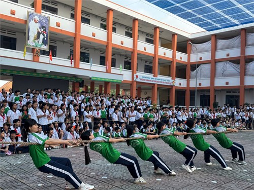 Hội thao học sinh  chào mừng ngày nhà giáo việt nam 20/11