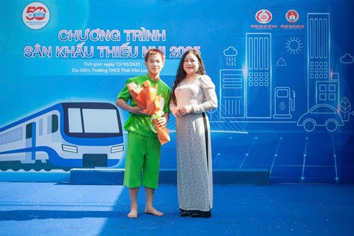 🎭 phối hợp tổ chức 
chương trình “sân khấu thiếu nhi năm 2025” 
tại trường thcs thái văn lung 🎭